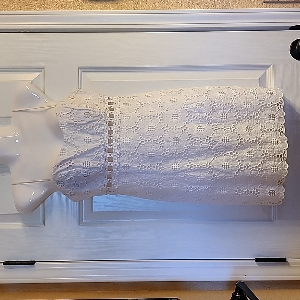 Lilly Pulitzer Sheena Dress Resort White Eyelet Lace Cutout Women's Size 6